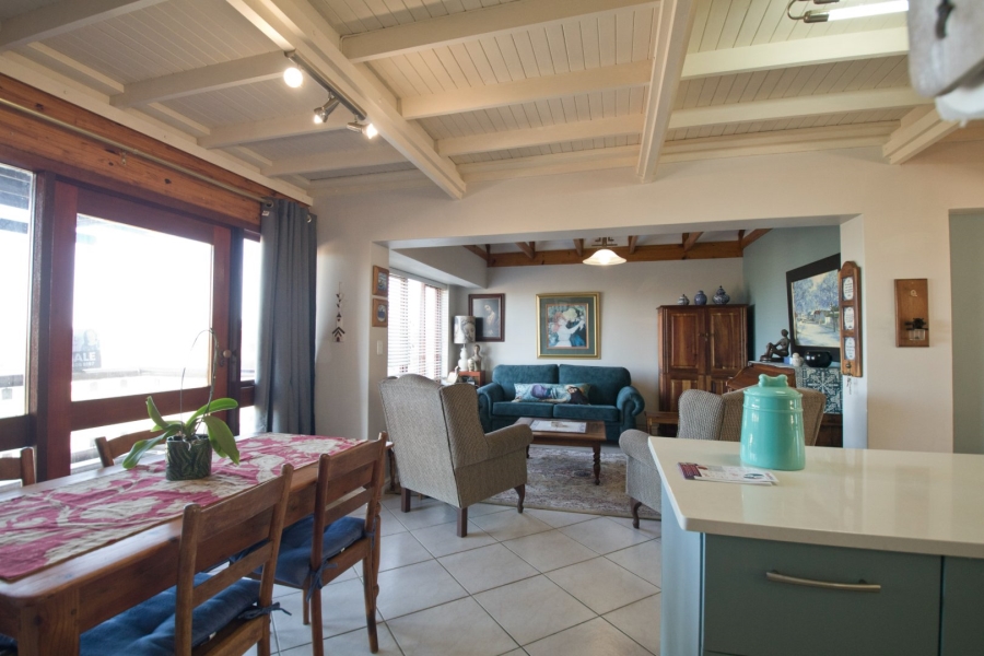 5 Bedroom Property for Sale in Outeniqua Strand Western Cape